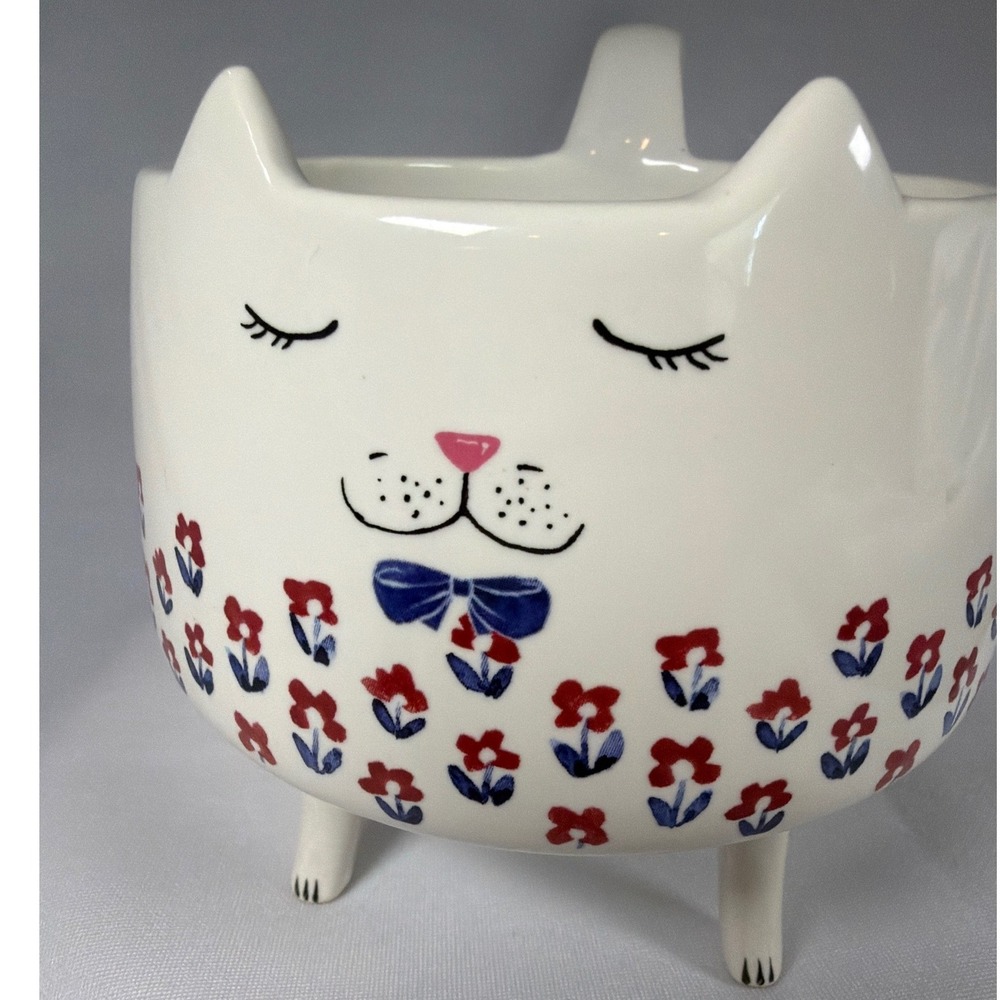 CUTE! Arlington Designs Cat Face Footed Mug Floral Ceramic Whimsical Tail Handle